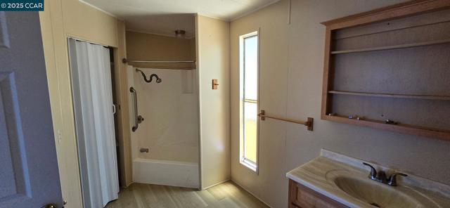 16401 San Pablo Ave, San Pablo CA: https://media.crmls.org/mediaz/622a967b-2cfe-45b1-af9b-11819cde7ac3.jpg