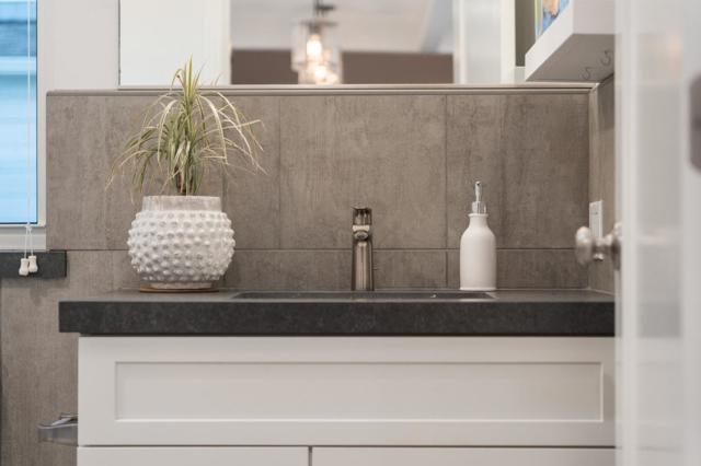 129 Santa Cruz Avenue, Aptos CA: https://media.crmls.org/mediaz/622b0955-70b1-4ce8-93a7-4ca453024aa3.jpg