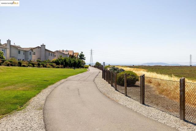 15388 Heron Dr, San Leandro CA: https://media.crmls.org/mediaz/622d641b-7a29-41c6-a289-d1b17f56d3e2.jpg