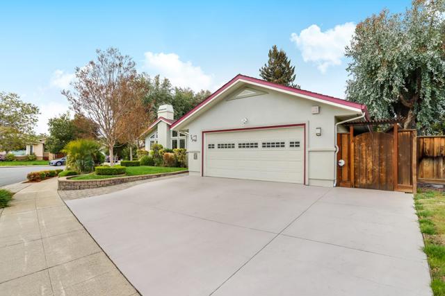 Image 3 of 40 For 989 Coeur D Alene Way