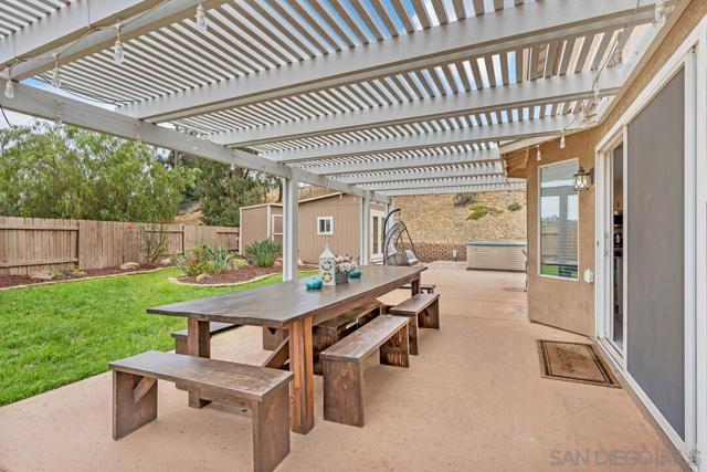 9410 Brian Way, El Cajon CA: https://media.crmls.org/mediaz/622f98c5-deae-4b15-9730-13200d9b6c43.jpg