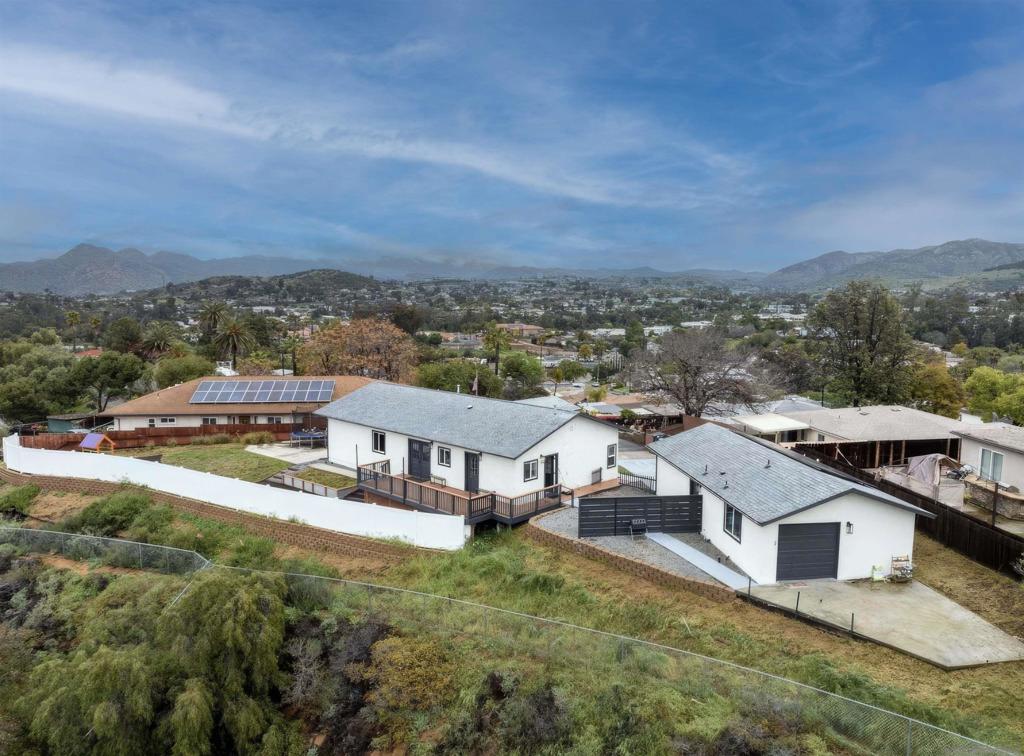 13210 Medallion Ln