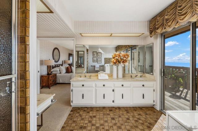 5504 Rutgers Road, La Jolla CA: https://media.crmls.org/mediaz/62303755-77e2-4a56-bb41-5f1d19d8a2a2.jpg