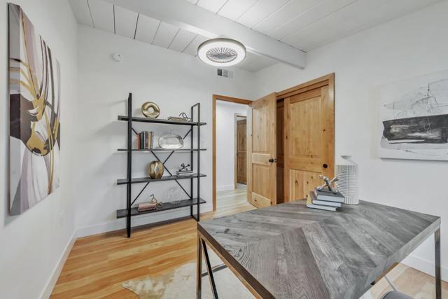 4225 Park Boulevard, Palo Alto CA: https://media.crmls.org/mediaz/623040a1-3d1a-4881-9454-9427ac542dc3.jpg