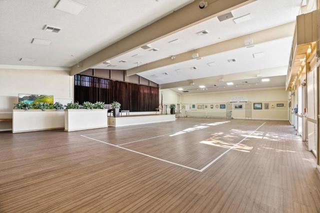 181 Hacienda Carmel, Carmel CA: https://media.crmls.org/mediaz/623053e2-bd8c-40f2-8276-edccb1987dde.jpg