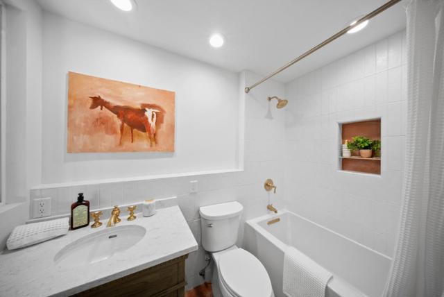 688 Calabasas Road, Watsonville CA: https://media.crmls.org/mediaz/623164ec-51fc-40df-a583-03f6e7faddcc.jpg