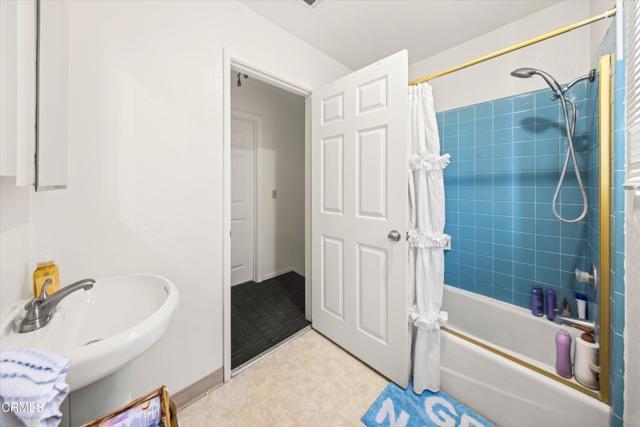 Detail Gallery Image 13 of 33 For 6516 Del Playa Dr, Goleta,  CA 93117 - – Beds | – Baths