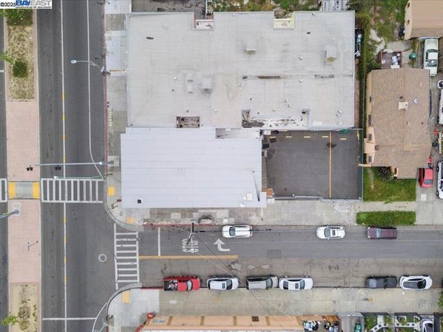 Image 29 of 41 For 8701 International Blvd