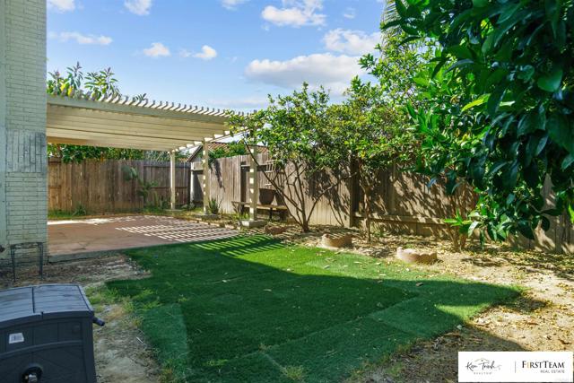 Detail Gallery Image 4 of 39 For 241 Saguaro Pl, Oceanside,  CA 92057 - 3 Beds | 2 Baths