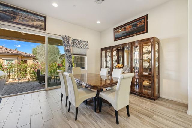 4017 Via Fragante, Palm Desert CA: https://media.crmls.org/mediaz/6233aaf7-7f55-4176-94a7-7430ad09abcd.jpg