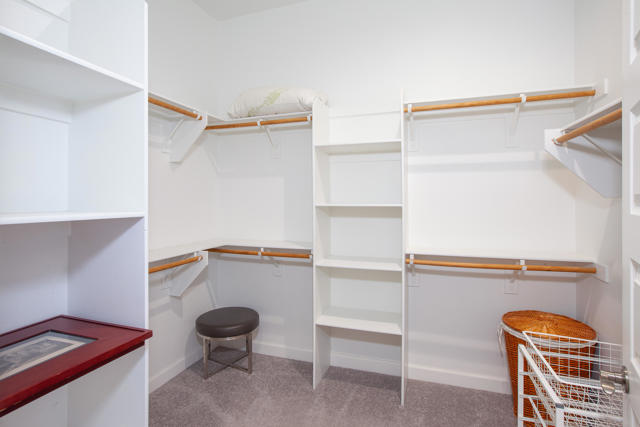 38 Burgundy, Rancho Mirage CA: https://media.crmls.org/mediaz/623475d5-83ba-4061-b62c-de835bf863a7.jpg