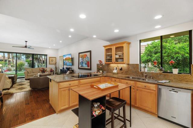 45475 Pueblo Road, Indian Wells CA: https://media.crmls.org/mediaz/62358623-9b24-460d-8ec5-1523ec9c2d1f.jpg