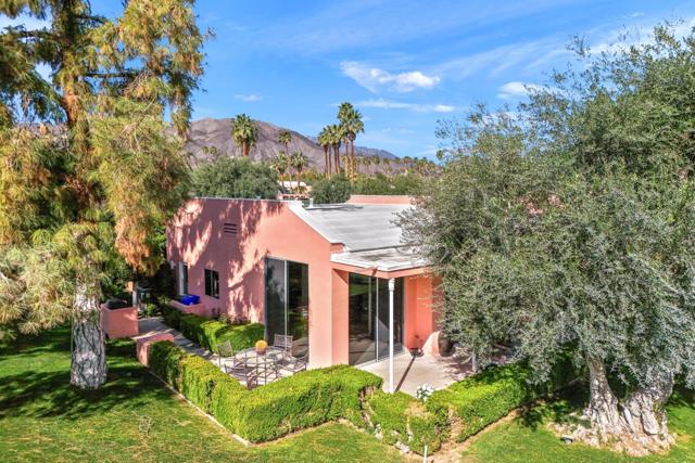47204 El Agadir, Palm Desert CA: https://media.crmls.org/mediaz/62369445-f018-450c-b26b-f7cd7ae0f920.jpg
