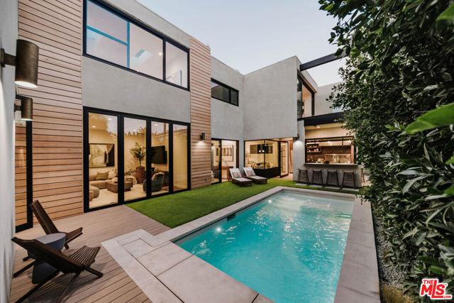 3440 Cattaraugus Avenue, Culver City CA: https://media.crmls.org/mediaz/6236d226-5bdc-446b-96e7-9588c6071a03.jpg