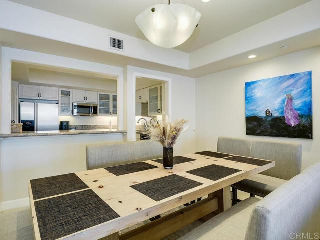 1099 1st Street, Coronado CA: https://media.crmls.org/mediaz/62371553-43aa-4b9b-95f4-f1c4bf761f9d.jpg