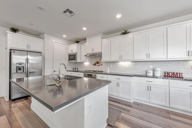 232 Via Encanto, San Ramon CA: https://media.crmls.org/mediaz/62391cfb-a80e-4690-8cfe-f12cdf6e2d50.jpg