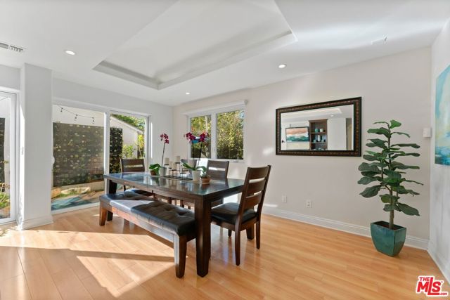 3251 Stewart Avenue, Los Angeles CA: https://media.crmls.org/mediaz/62391ea4-a891-4bcc-abcc-afad3e98956d.jpg