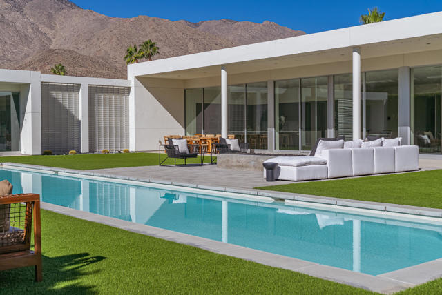 3088 Linea Terrace, Palm Springs CA: https://media.crmls.org/mediaz/62397009-801e-4b01-964c-57f98de451fe.jpg
