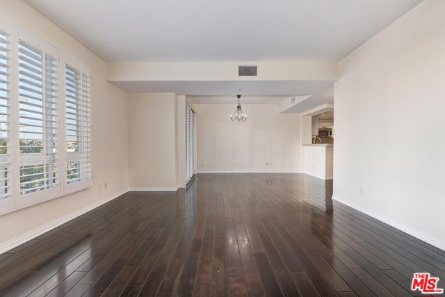 1257 Brockton Avenue, Los Angeles CA: https://media.crmls.org/mediaz/623a49a7-c82f-4f74-ba20-94b8bc66e618.jpg