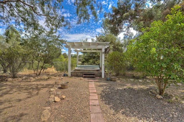 31503 Stardust Lane, Valley Center CA: https://media.crmls.org/mediaz/623b01a6-bfba-4dd8-9fc7-f9b618c59c75.jpg