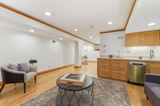 809 E 5th Avenue, San Mateo CA: https://media.crmls.org/mediaz/623b3736-9ba6-4070-8386-65c634535a9d.jpg