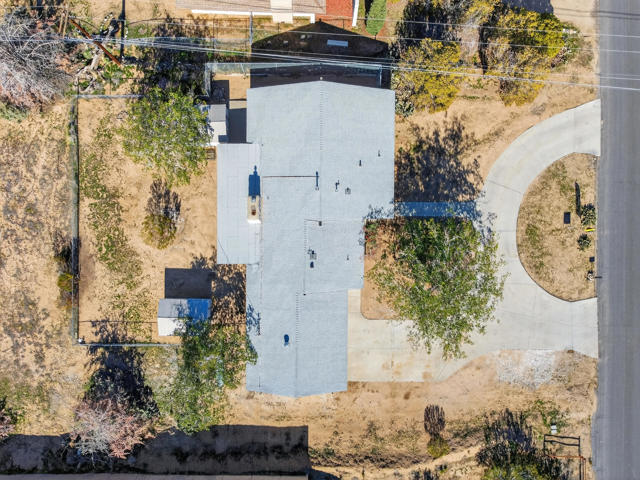 7504 Balsa Avenue, Yucca Valley CA: https://media.crmls.org/mediaz/623bcb2a-2eb1-4f5f-b4da-b958add9e51e.jpg