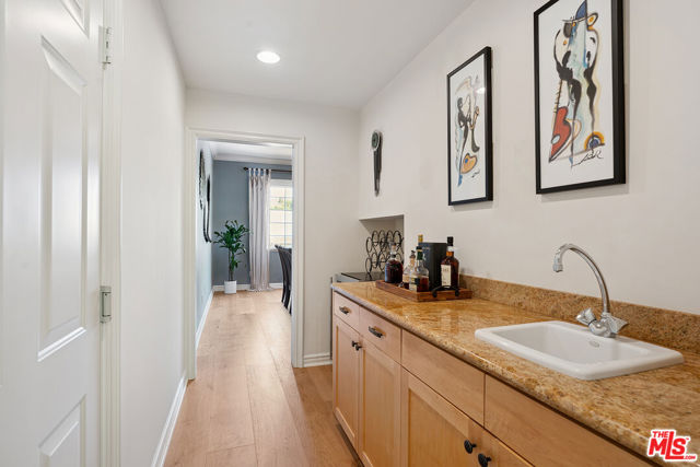23040 Blue Bird Drive, Calabasas CA: https://media.crmls.org/mediaz/623bf064-f823-4bf5-b582-127f94d3a481.jpg