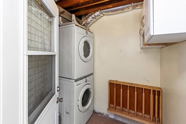 212 Gilbert Avenue, Menlo Park CA: https://media.crmls.org/mediaz/623d557c-6db8-4b63-8efb-e2df3af4f3b4.jpg