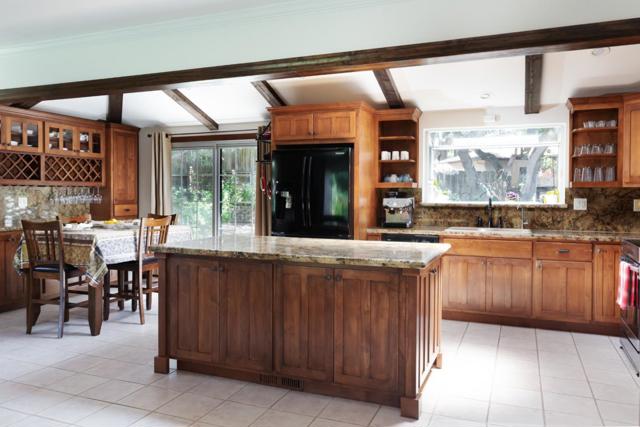 14892 Blue Oak Place, Salinas CA: https://media.crmls.org/mediaz/623e5ba6-7da0-4abe-9df9-07e54afbfe50.jpg