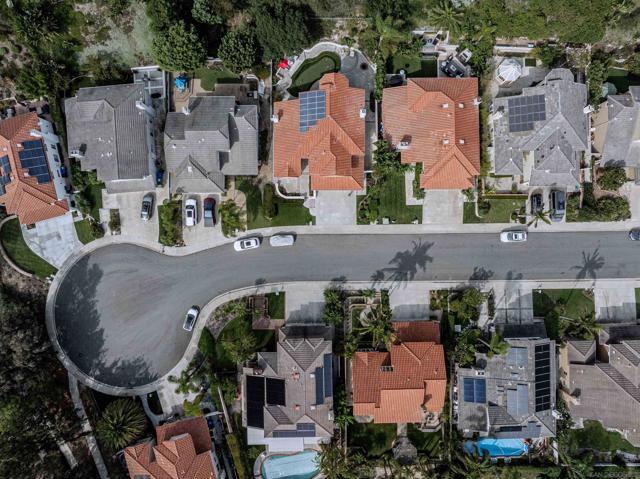 4436 Heritage Glen, San Diego CA: https://media.crmls.org/mediaz/62406a9d-3368-4640-9110-0a0c7791cd4d.jpg