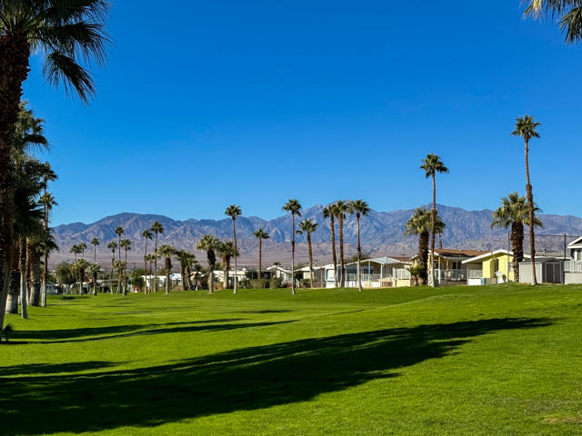15500 Bubbling Wells Road, Desert Hot Springs CA: https://media.crmls.org/mediaz/6240aba5-9b66-4819-acb7-79df795010a5.jpg