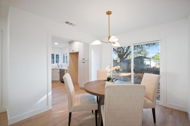 217 N Cragmont Avenue, San Jose CA: https://media.crmls.org/mediaz/62426d4e-d5fd-4ce7-a983-b6ee8c58504c.jpg