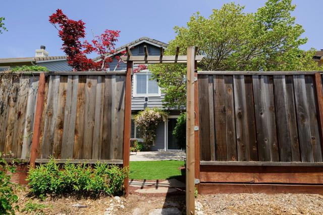 141 Navigator Drive, Scotts Valley CA: https://media.crmls.org/mediaz/6242c68a-fffa-4301-ae97-8c89f243a801.jpg