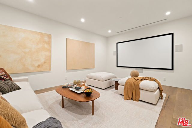 8732 Rangely Avenue, West Hollywood CA: https://media.crmls.org/mediaz/62431169-ceed-4a49-aee4-a1511cf71704.jpg