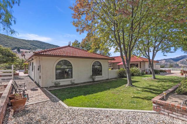 44734 Sun Valley Drive, King City CA: https://media.crmls.org/mediaz/62431fff-d637-4795-9092-c5363cdd8cbd.jpg