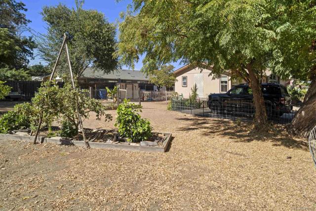 Image 46 of 60 For 9421 Los Coches Rd