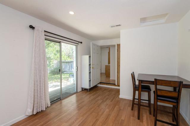 14440 Ridgecrest Road, Royal Oaks CA: https://media.crmls.org/mediaz/62440375-b053-47b5-81ea-e9fdaa80efaa.jpg