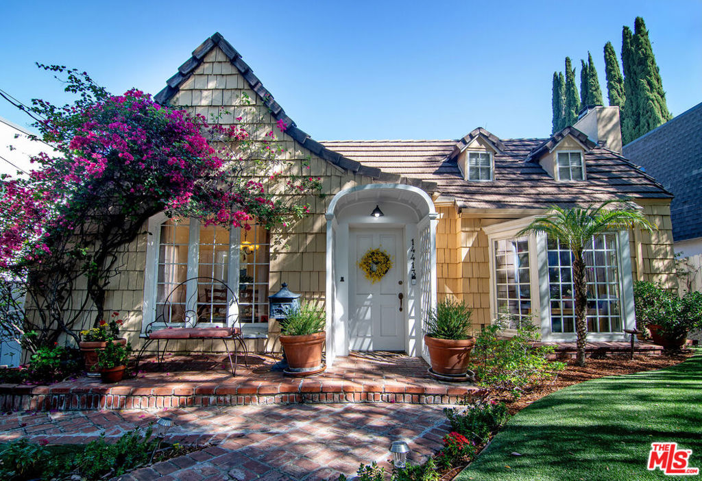 14413 Valley Vista Boulevard