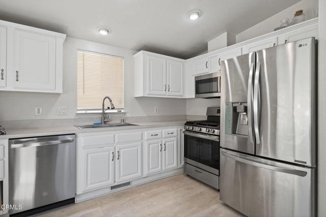 Detail Gallery Image 57 of 75 For 145 Mesa Dr, Camarillo,  CA 93010 - 5 Beds | 4/1 Baths