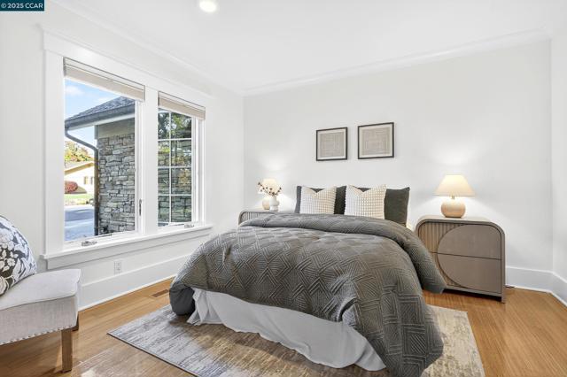 1206 Rimer Dr, Moraga CA: https://media.crmls.org/mediaz/62452c26-6a50-4a5e-87fa-251fb774c595.jpg