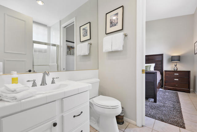2450 Quincy Way, Palm Springs CA: https://media.crmls.org/mediaz/624546b9-c93f-4b29-9eb6-e85c0fd96189.jpg