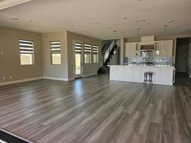 16231 Sunny Summit Dr, San Diego CA: https://media.crmls.org/mediaz/62458739-141b-48e5-b67d-67ed45d65f9e.jpg