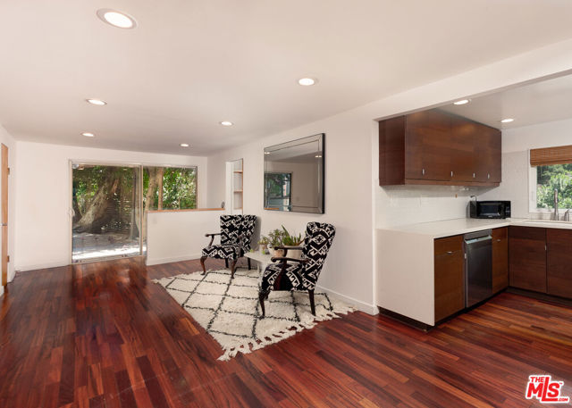 2108 Tavern Trail, Los Angeles CA: https://media.crmls.org/mediaz/6246b209-3993-4b9e-a13c-f1b9f3eac30f.jpg