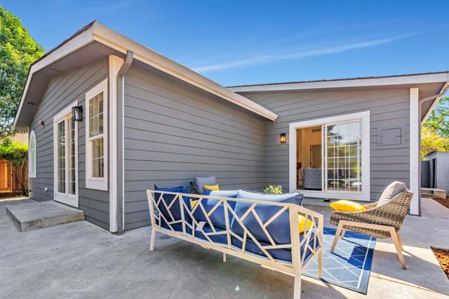 123 Wayne Court, Redwood City CA: https://media.crmls.org/mediaz/6246c8fb-c6fe-4fea-913b-c8fe5a7c7f85.jpg
