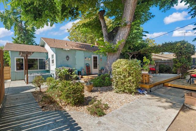 1829 Cabana Drive, San Jose CA: https://media.crmls.org/mediaz/62482a52-e4bf-4131-8d68-331c615a2fd3.jpg