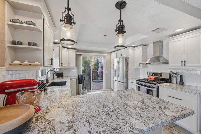 320 Apollo Dr, Vista, CA 92084 photo 8