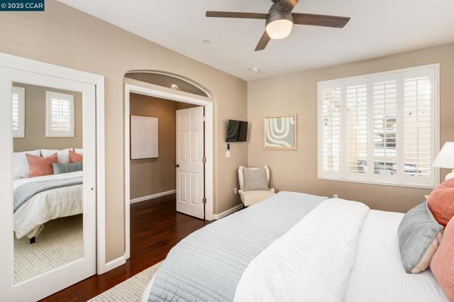5617 Evolene St, Danville CA: https://media.crmls.org/mediaz/6248ddee-52f0-4749-98c7-c82ac463492b.jpg