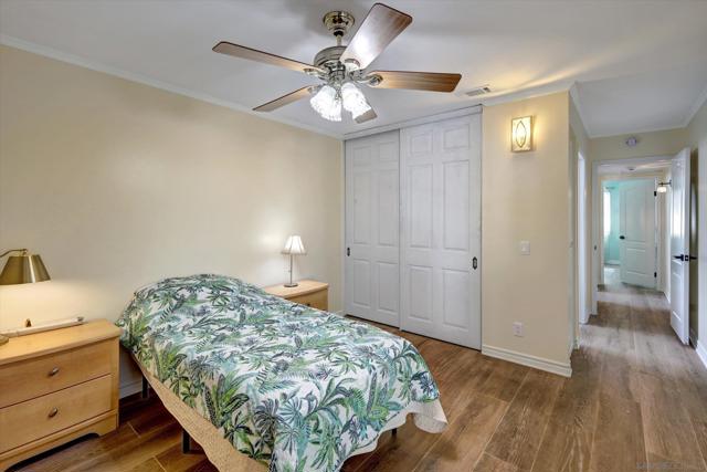 3956 San Pablo Ave, Oceanside CA: https://media.crmls.org/mediaz/62498788-5a2f-4c74-aee2-a7aa640bb364.jpg