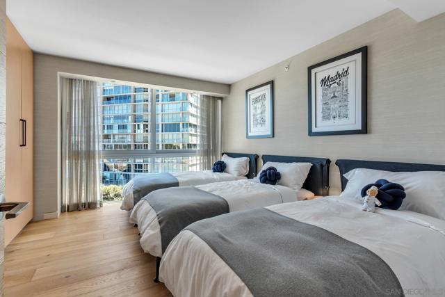 Image 20 of 31 For 1810 Avenida Del Mundo  403