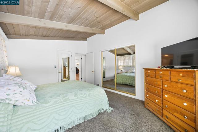 51 Gilrix Dr, Martinez CA: https://media.crmls.org/mediaz/6249f864-65a5-4e7d-8505-b096958de30f.jpg